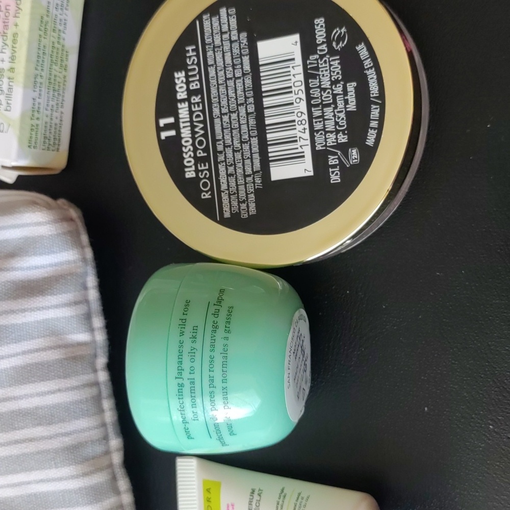 Clinique Skincare and Makeup Set with Striped Pouch 6 Piece Set. - Picture 5 of 8
